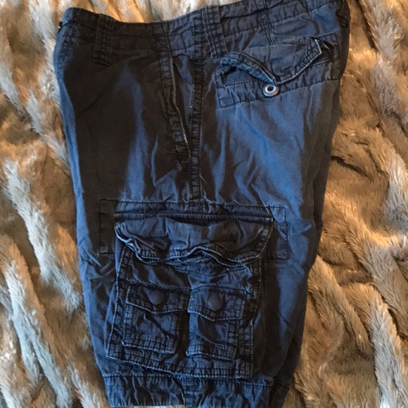 Men's size 27 shorts - Picture 2 of 3